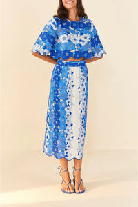 Blouse courte à rayures fleuries en lin - Bleu