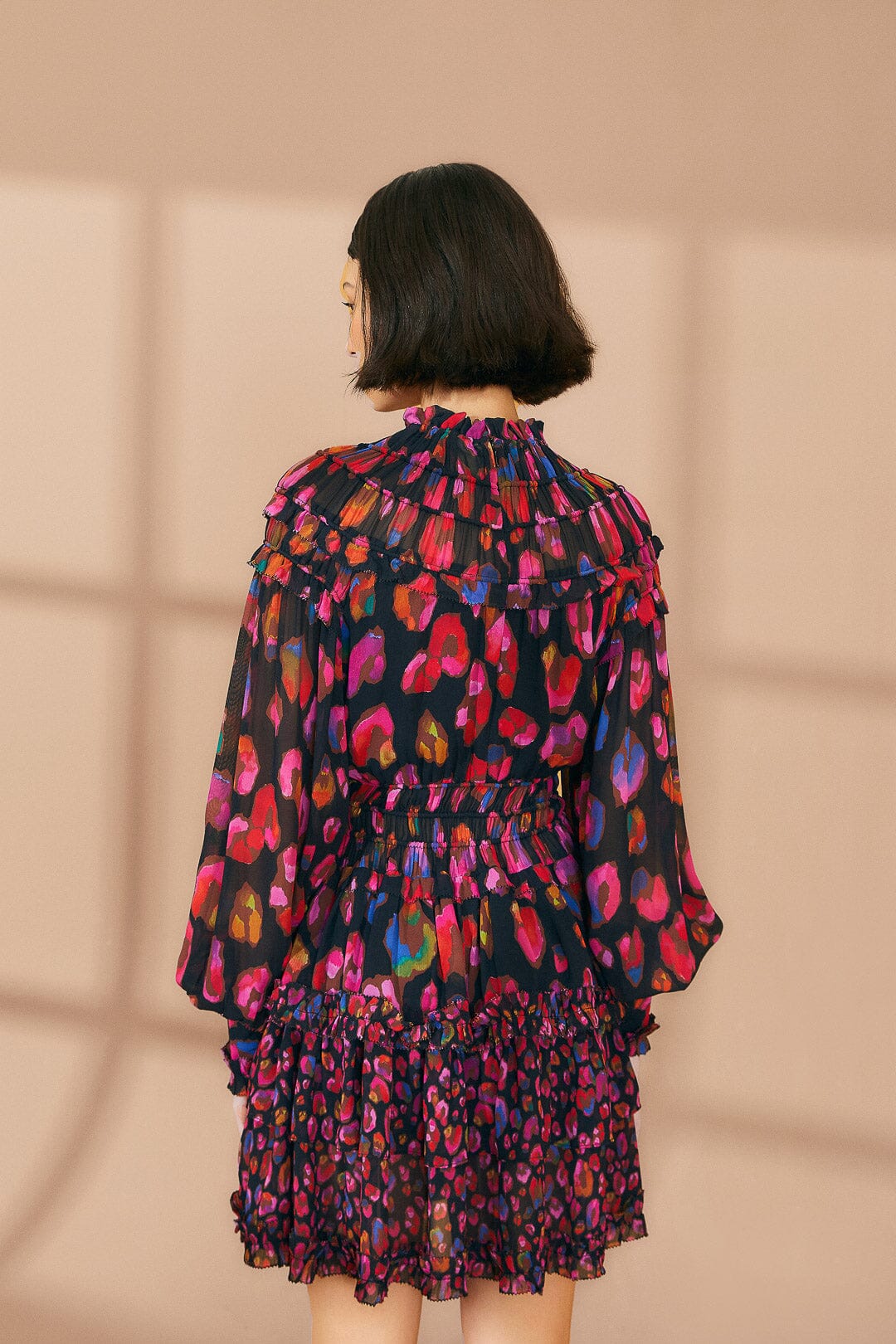 Robe courte à volants Léopards irisés - Violet