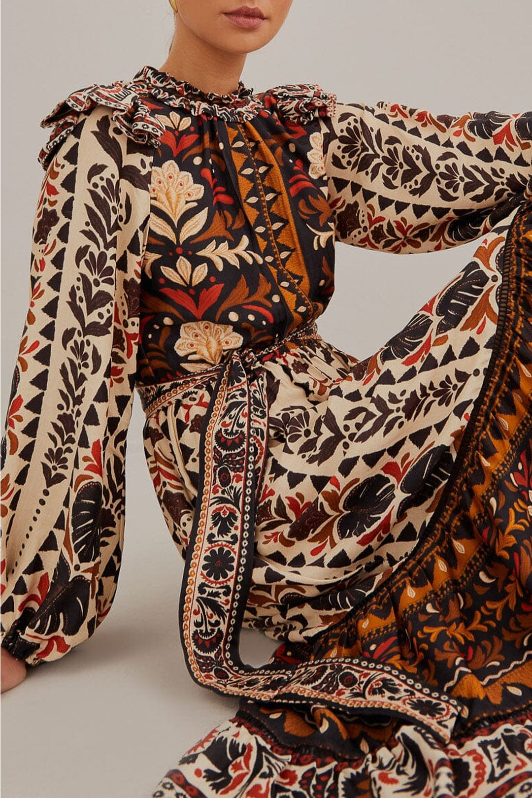 Robe midi à manches longues et col montant - Multicolore
