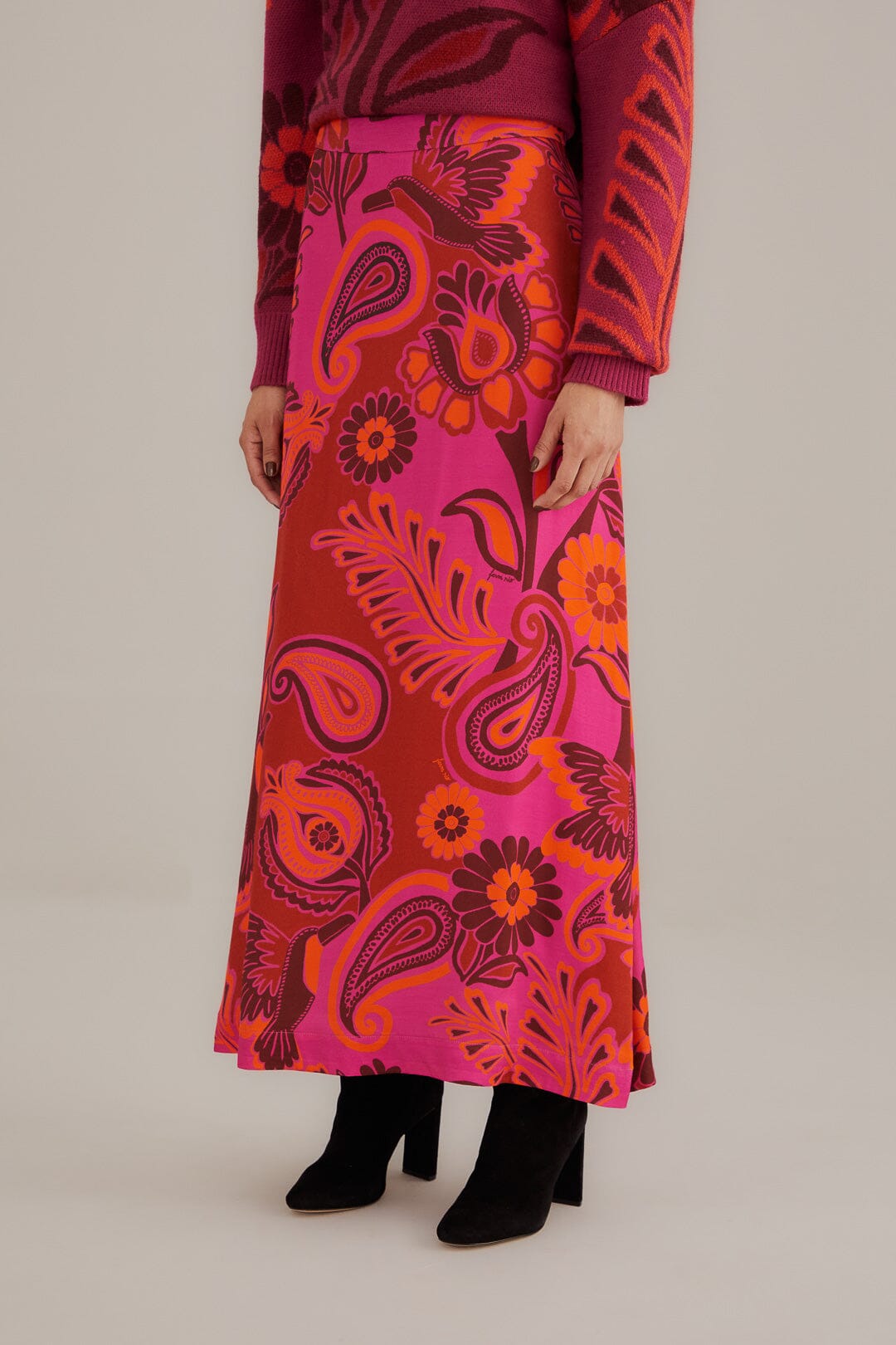 Jupe longue à fleurs en satin - Rose