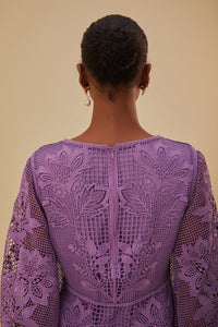 Robe longue en dentelle ajourée - Violet
