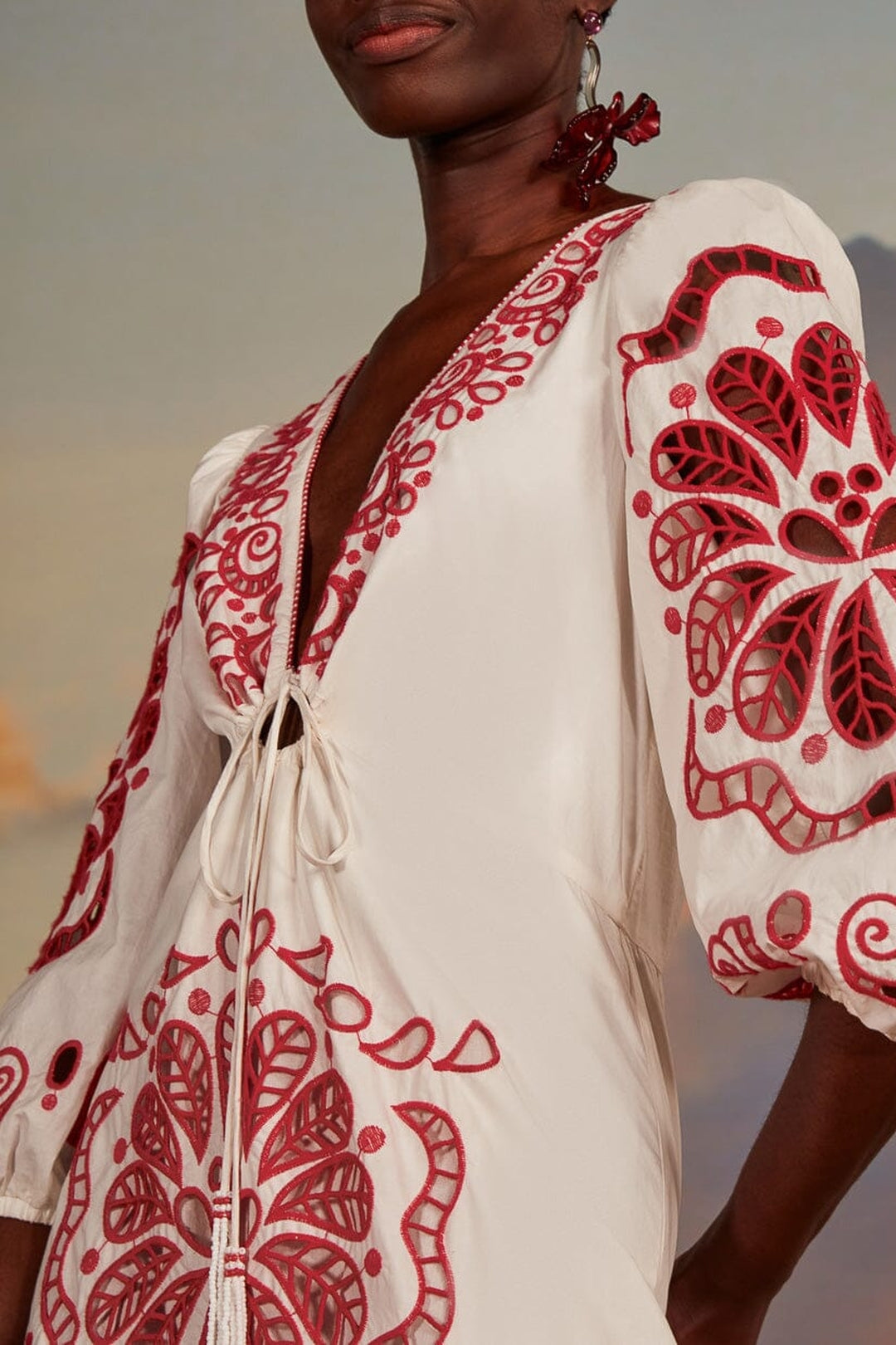 Robe midi Richelieu à encolure en V en coton - Rouge