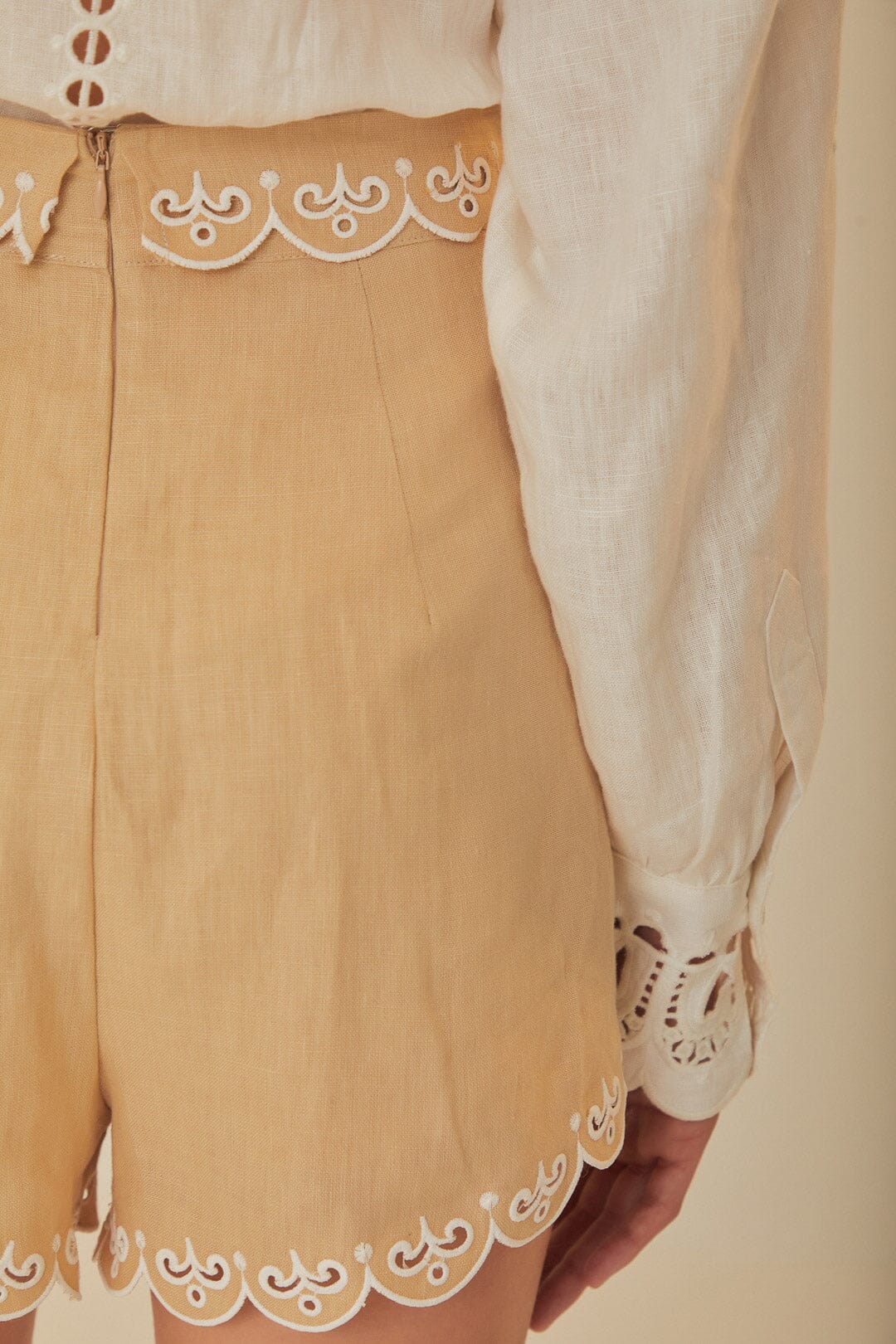 Short brodé en lin - Beige