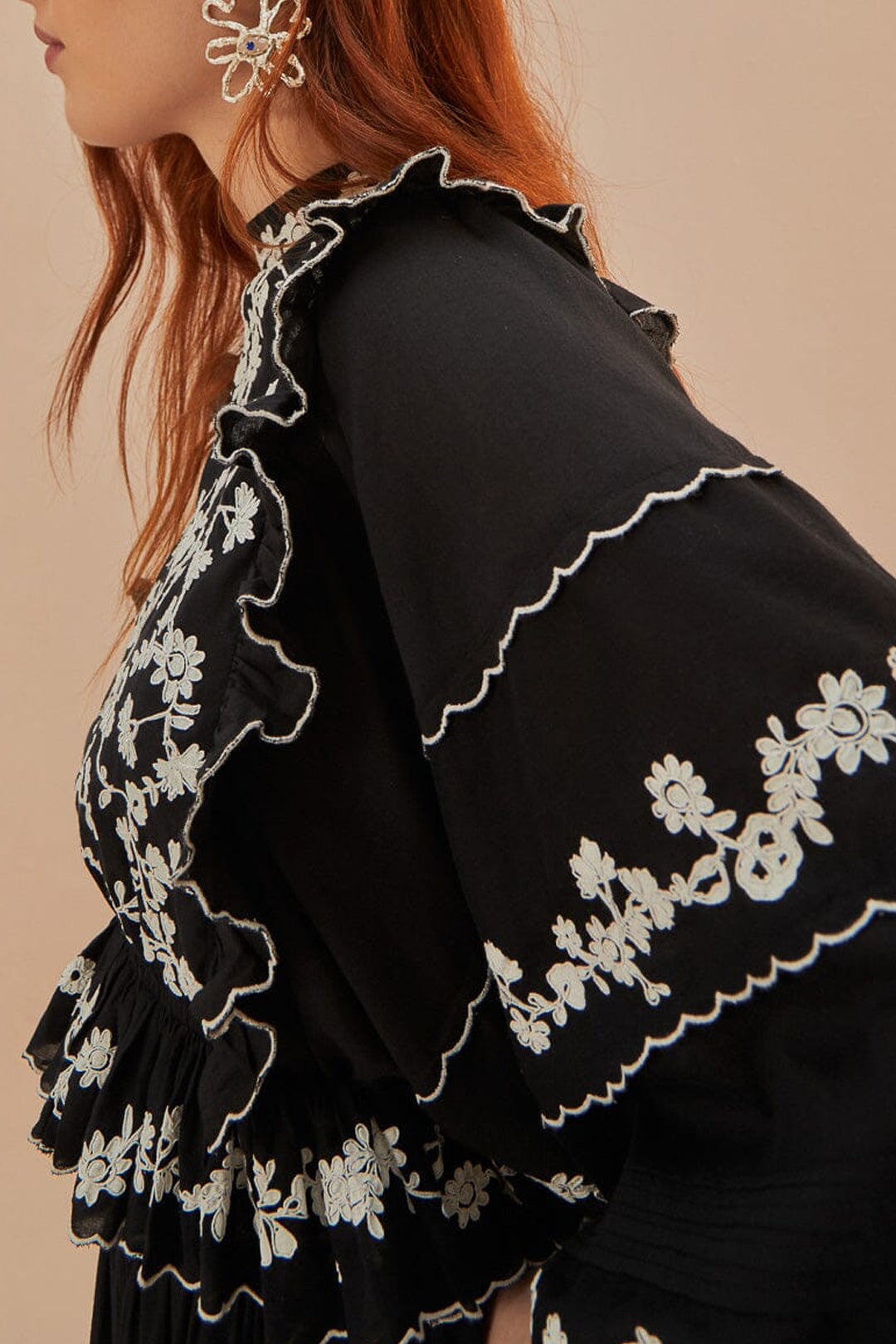 Blouse à manches longues et volants brodés en coton - Noir