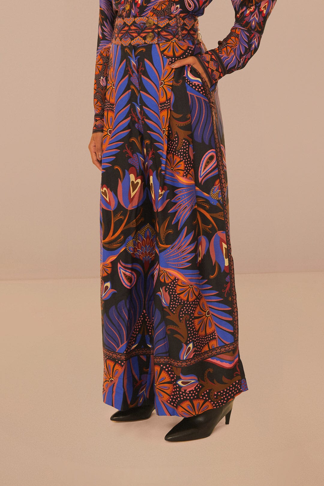 Pantalon à double ceinture et motif cœurs - Orange & bleu