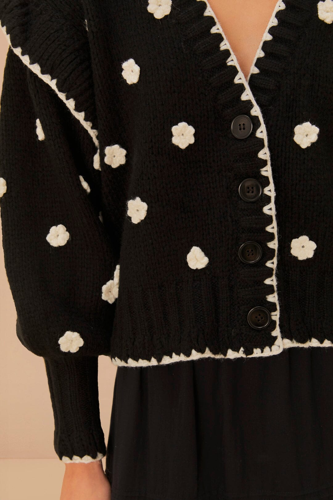 Cardigan motifs fleurs en maille - Noir