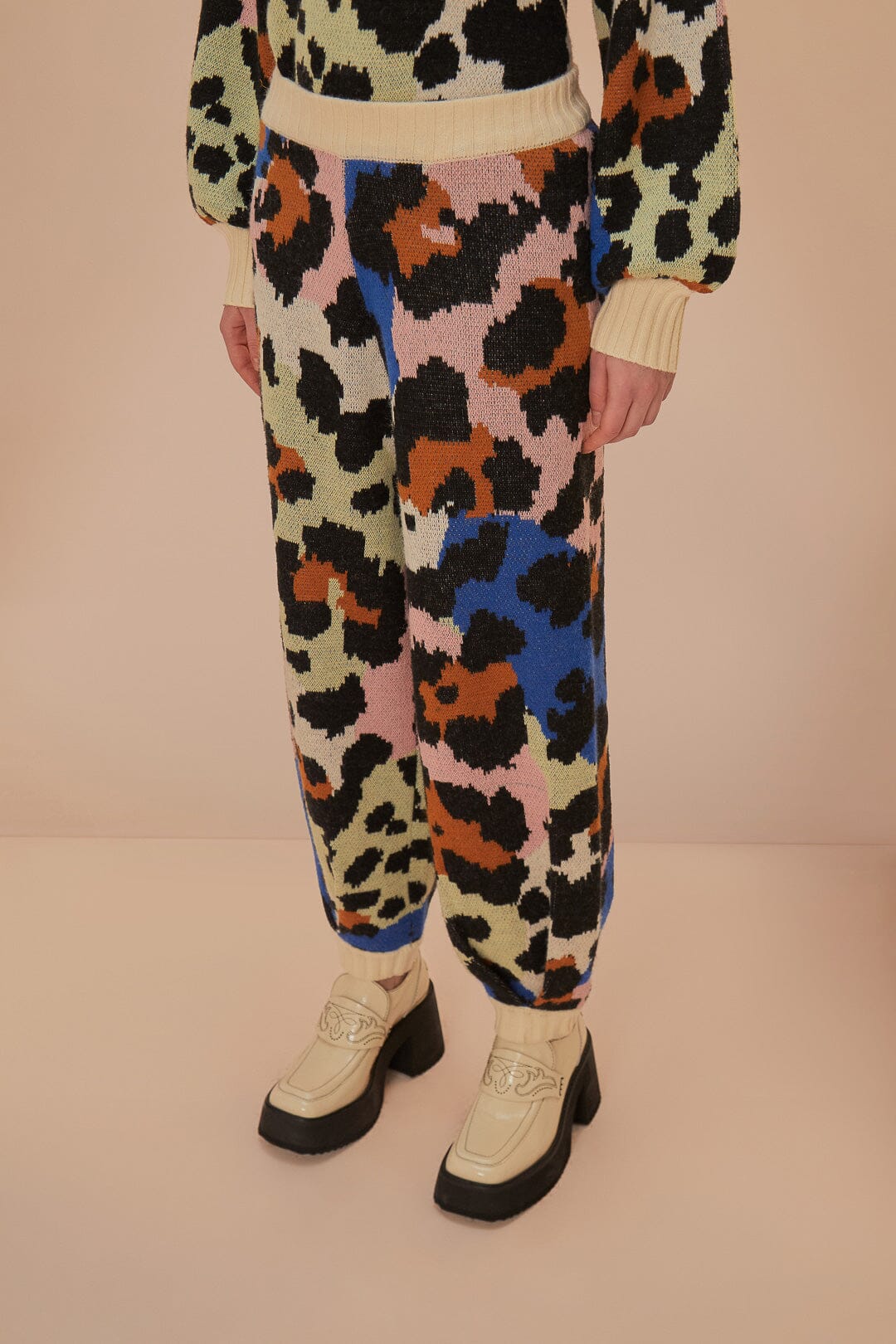 Pantalon en maille Léopard coloré - Noir