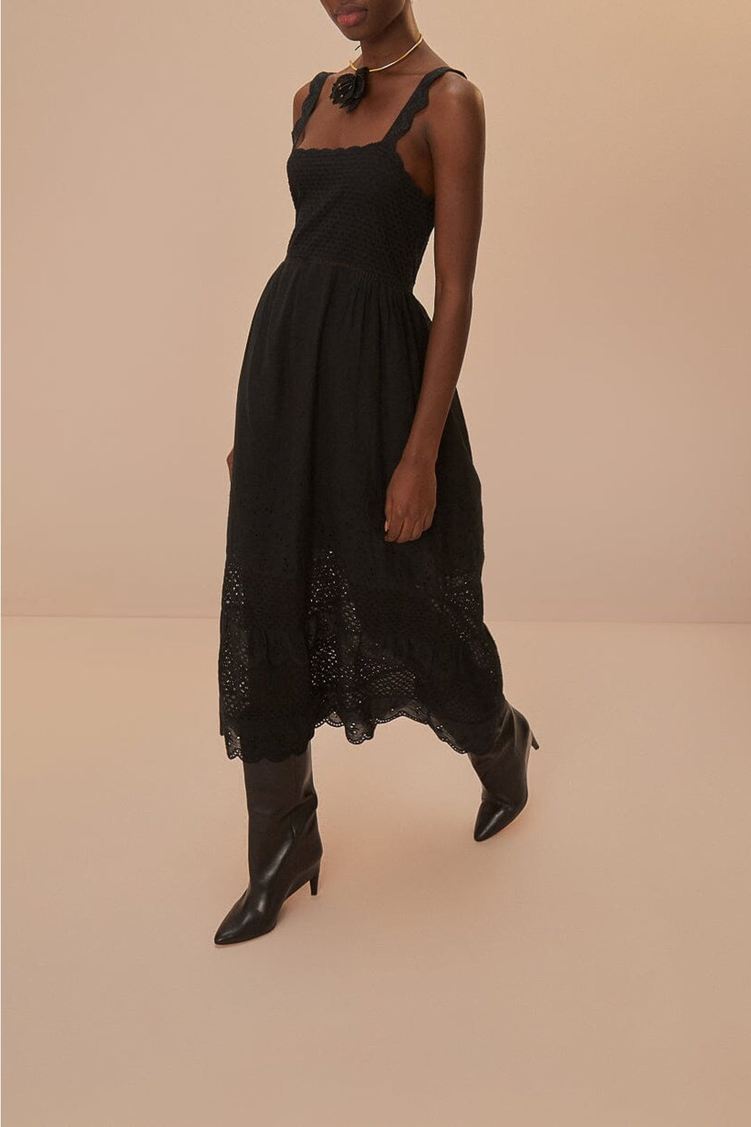 Robe longue en dentelle crochetée - Noir
