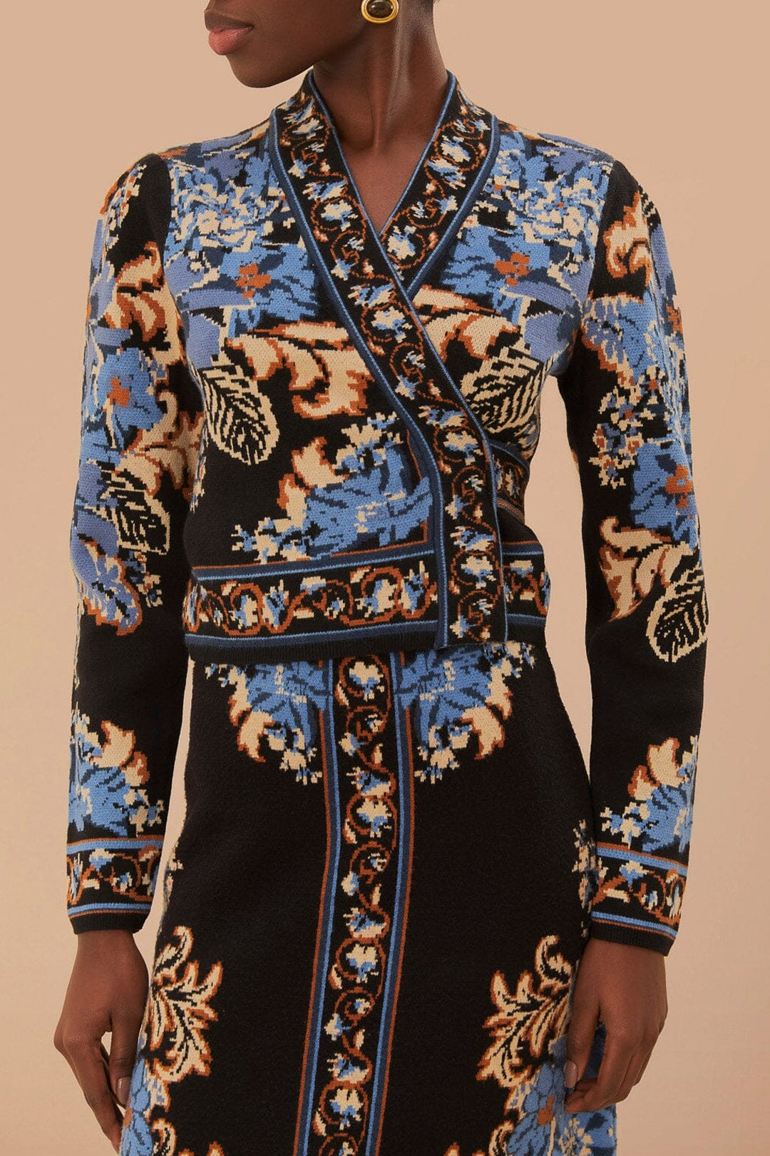 Blouse cache-cœur en maille fleurie - Noir