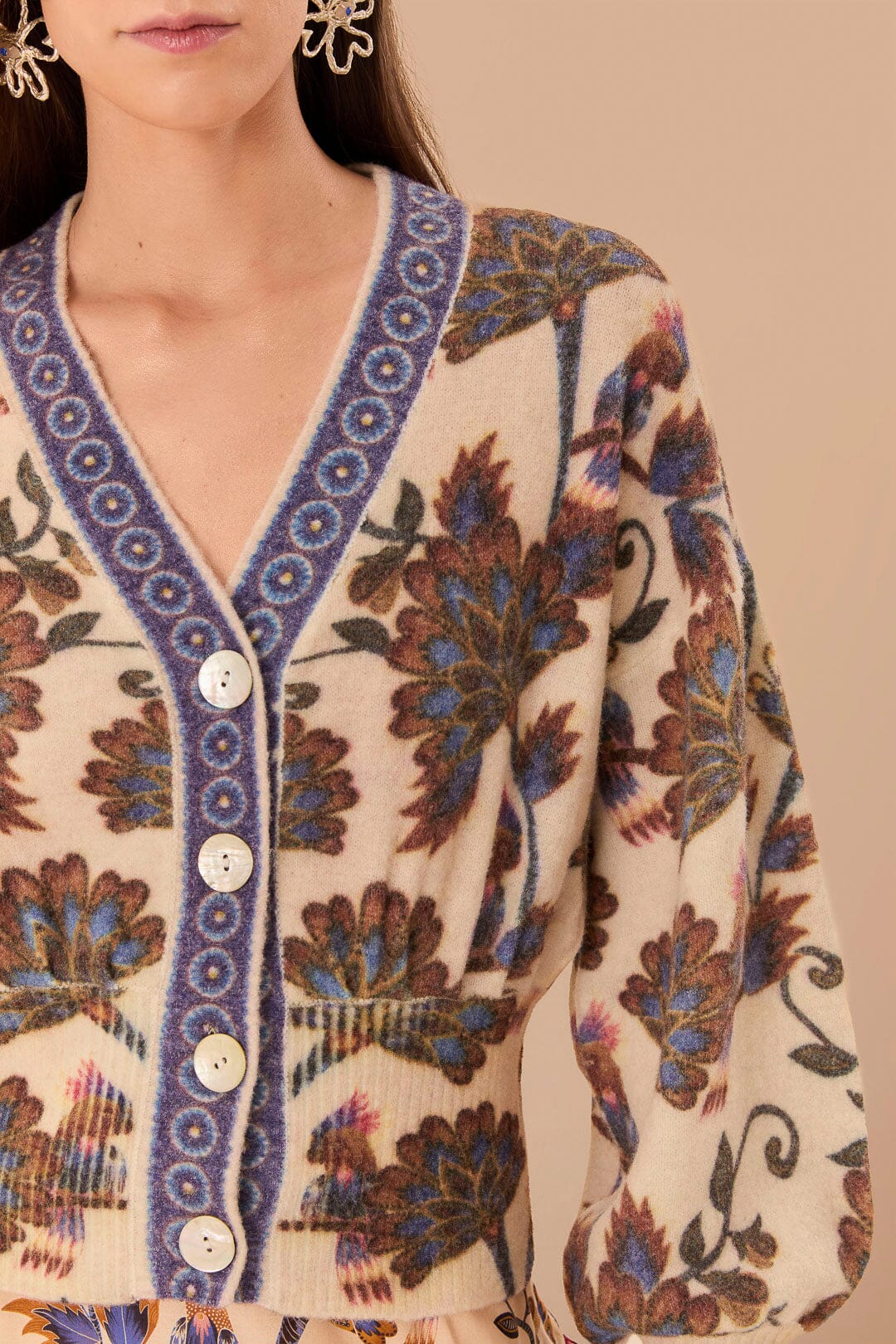 Cardigan Ainika en maille à fleurs en laine et alpaga - Beige
