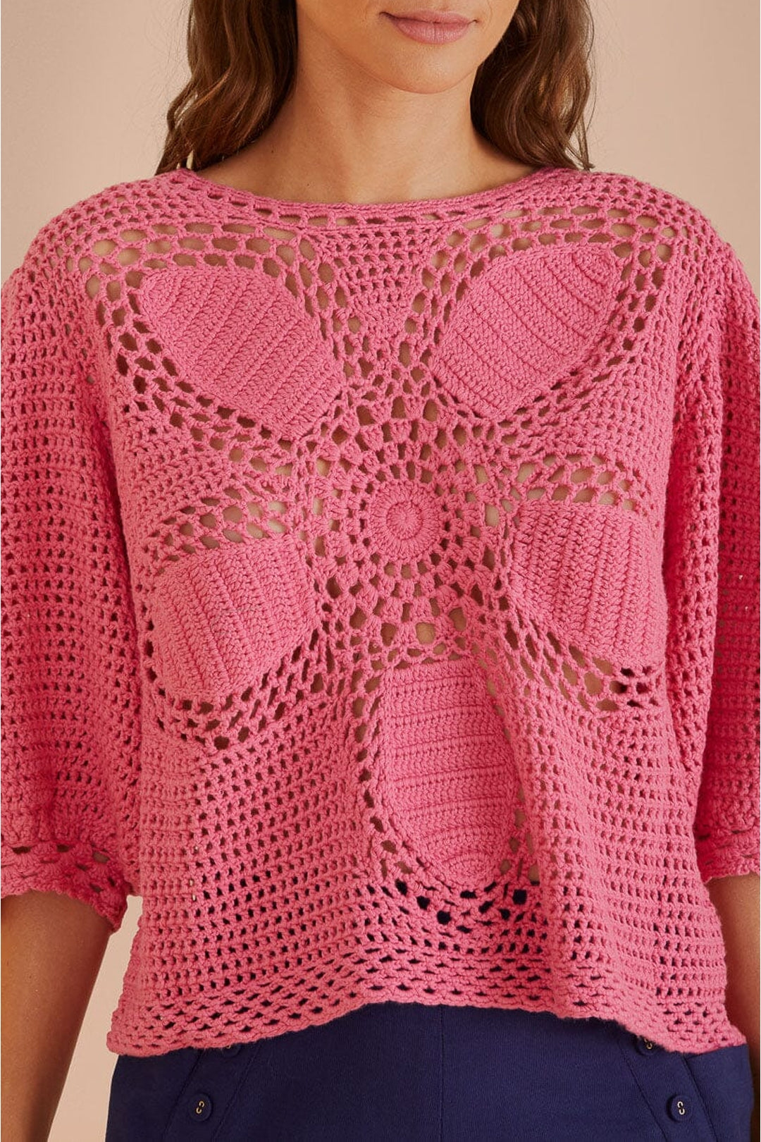 Pull à fleurs en crochet - Rose