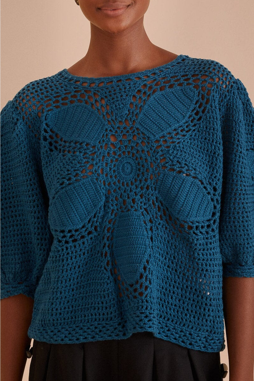 Pull à fleurs en crochet - Bleu