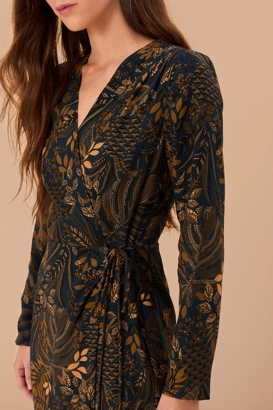 Robe courte portefeuille Dotted Forest - Noir