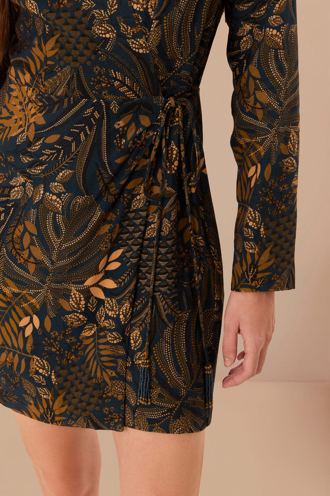 Robe courte portefeuille Dotted Forest - Noir