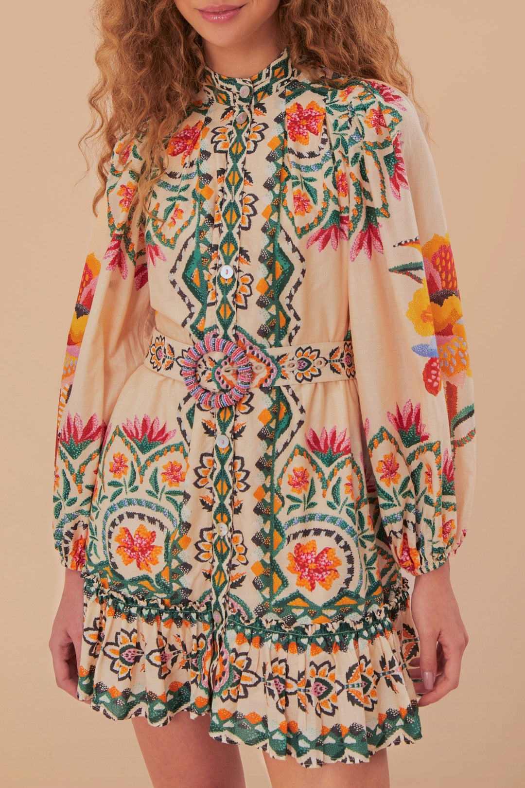 Robe courte Lucy floral à manches longues en coton - Beige