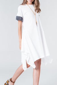Robe t-shirt asymétrique à franges - Blanc
