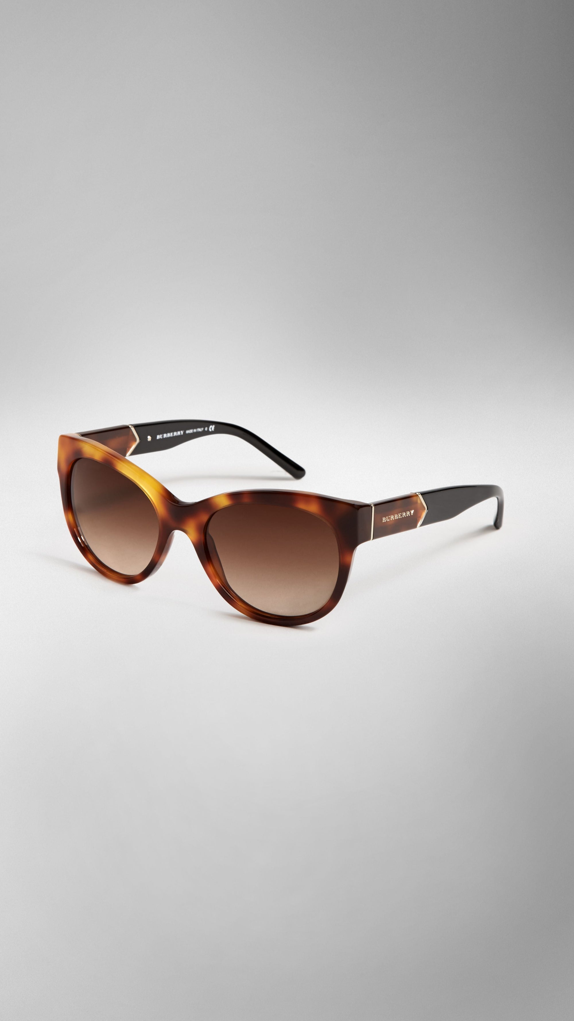 Lunettes de soleil œil de chat à pattes d'épaule - Tortoise Amber