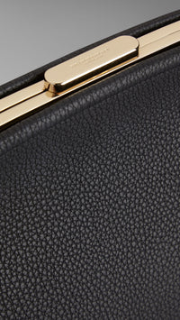 Sac pochette The Bloomsbury en cuir grainé - Black