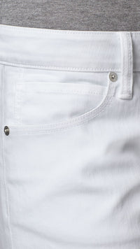 Short taille basse en denim - White