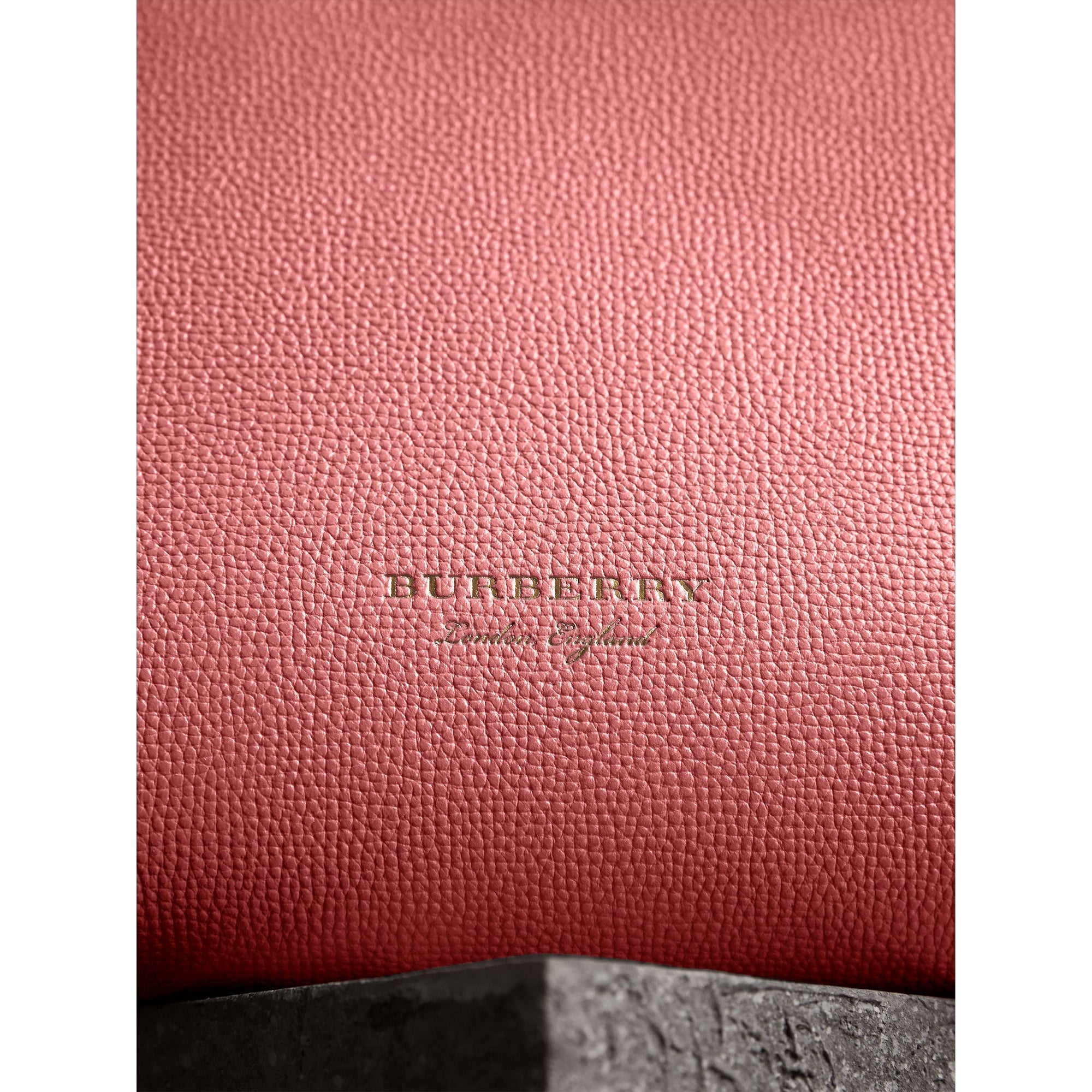 Sac The Banner medium en cuir - Mauve Pink
