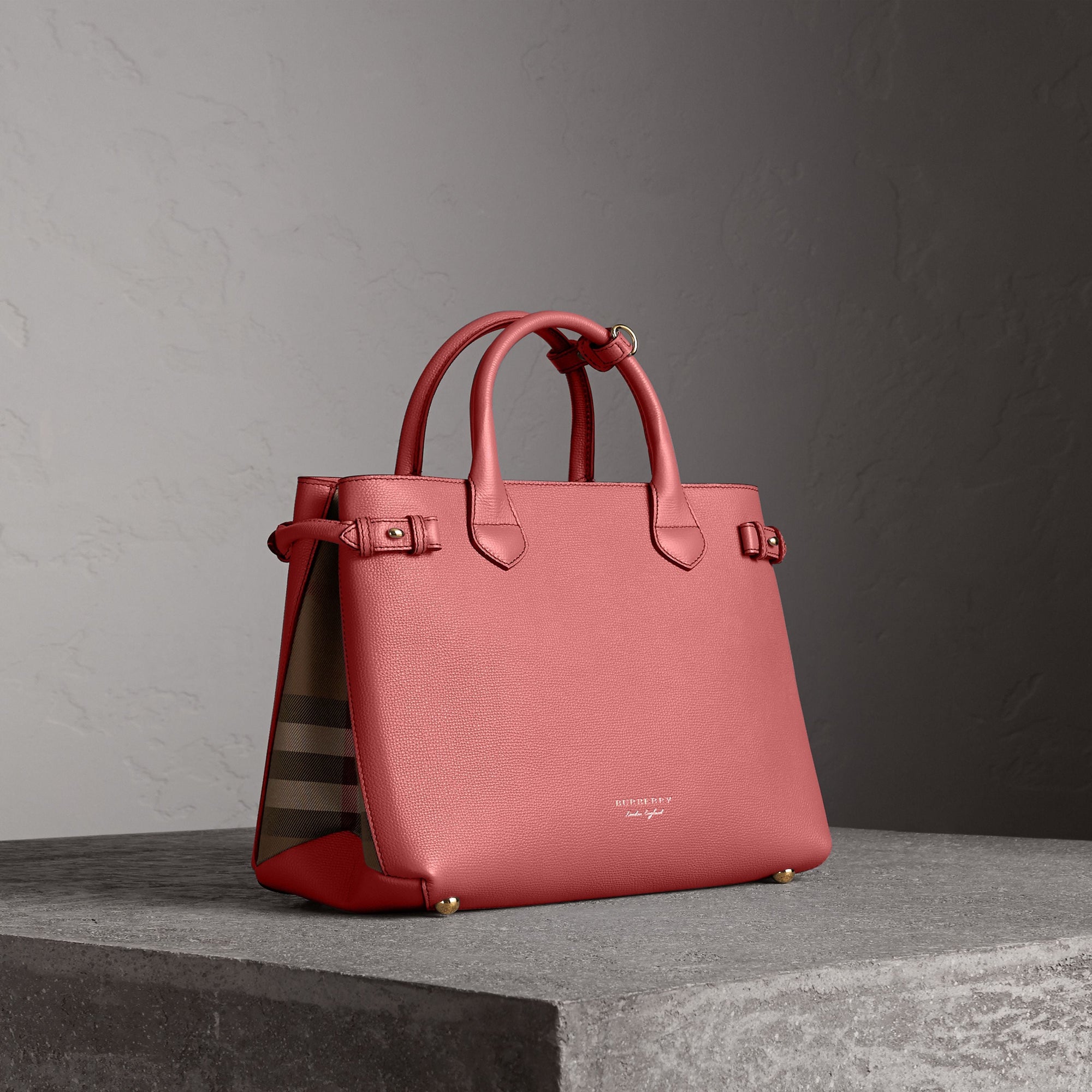 Sac The Banner medium en cuir - Mauve Pink