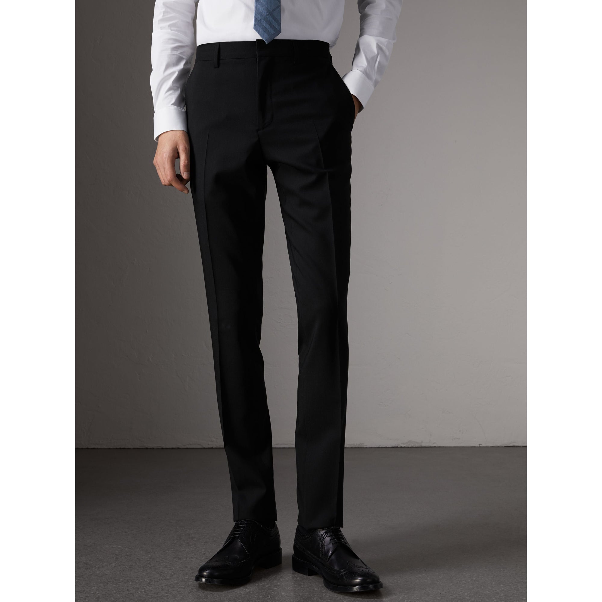 Costume de coupe étroite en laine - Black