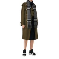 Écharpe en cachemire à motif Check classique - Mid Grey
