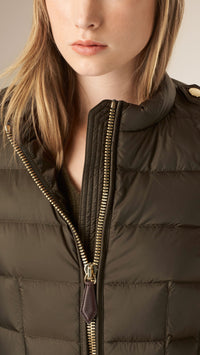 Veste ajustée légère rembourrée en duvet - Olive