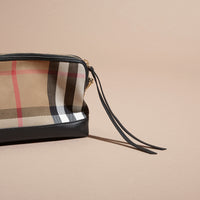 Sac pochette en coton à motif House check et cuir - Black