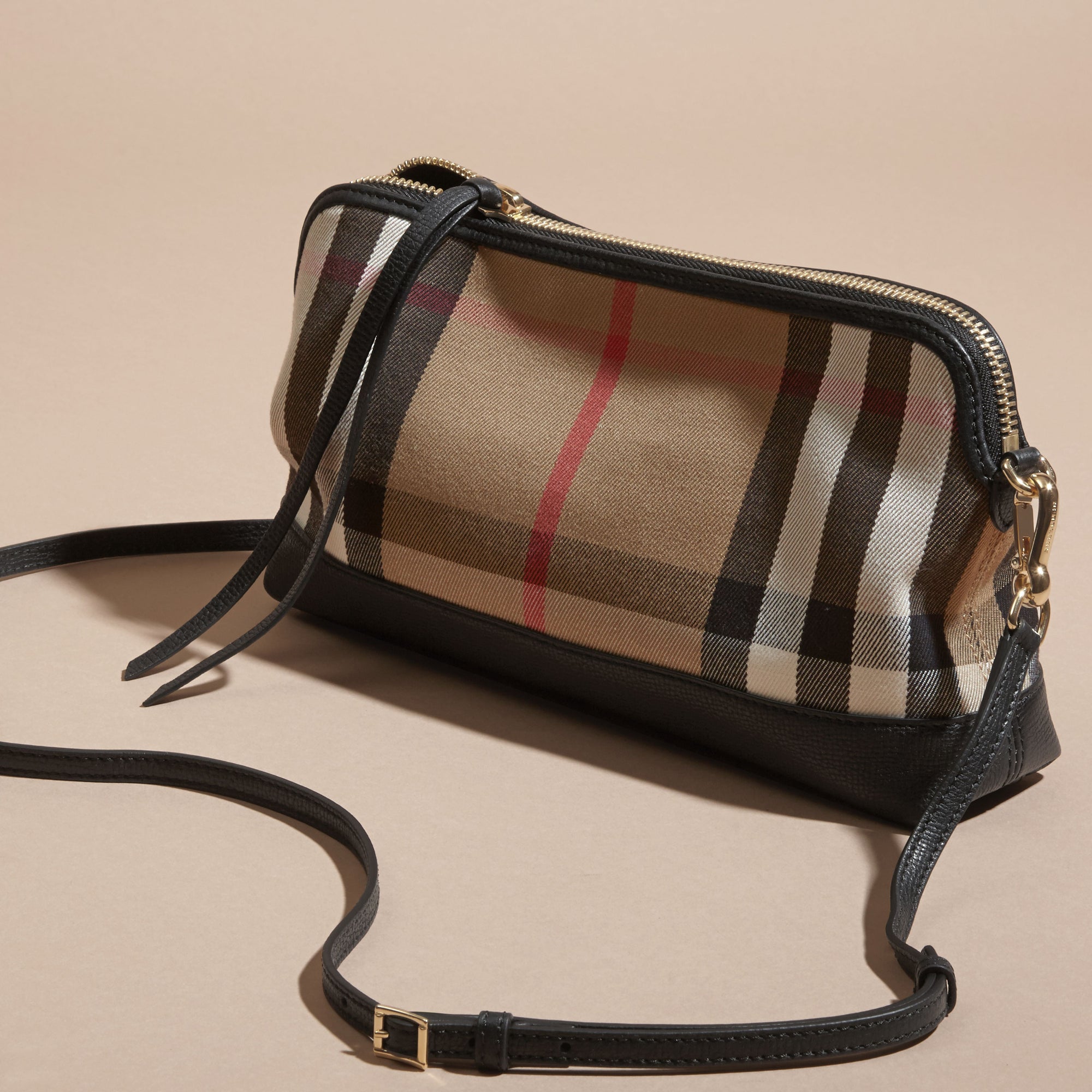 Sac pochette en coton à motif House check et cuir - Black