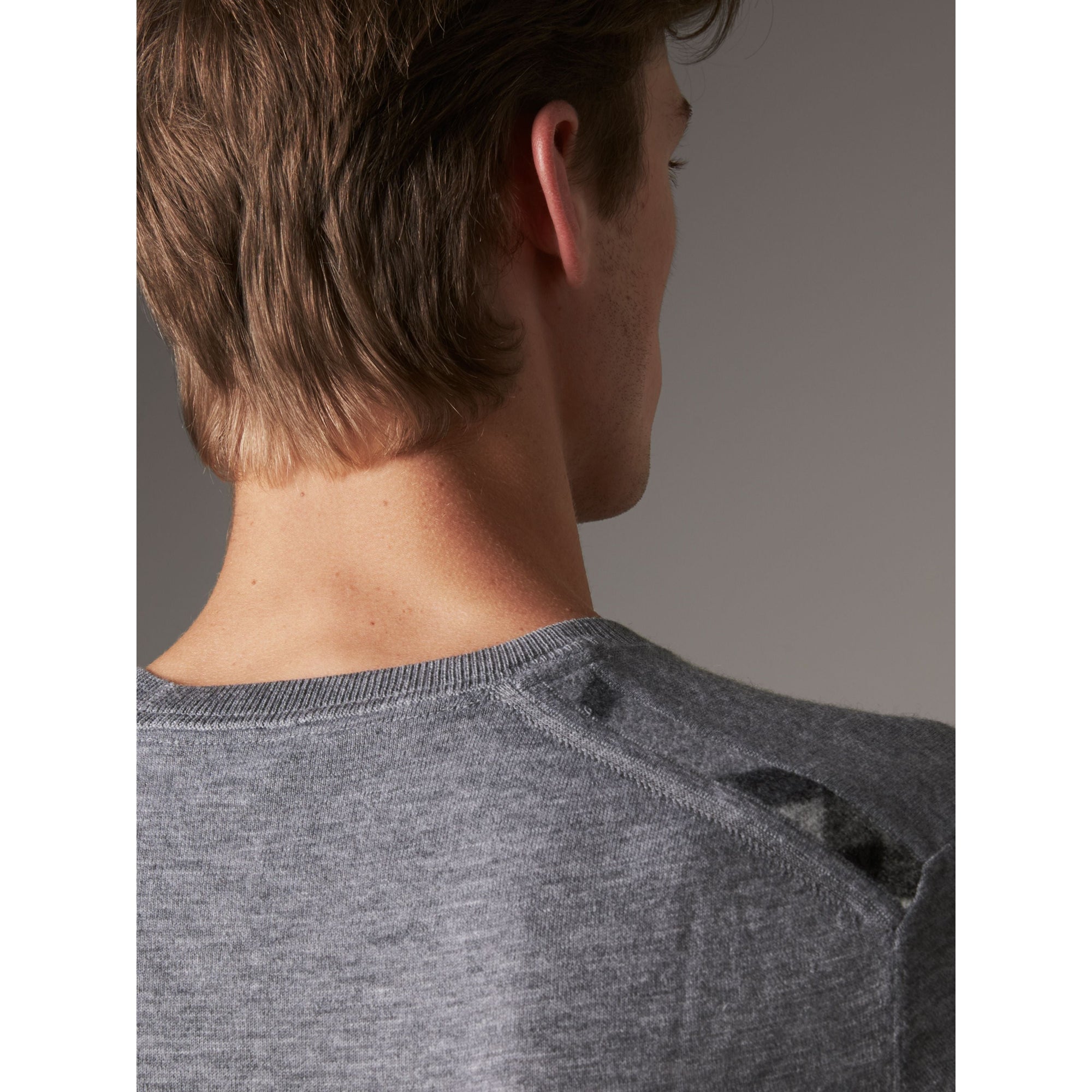 Pull en cachemire à motif check - Pale Grey Melange