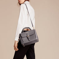 Petit sac The Saddle en cuir grainé - Sepia Grey