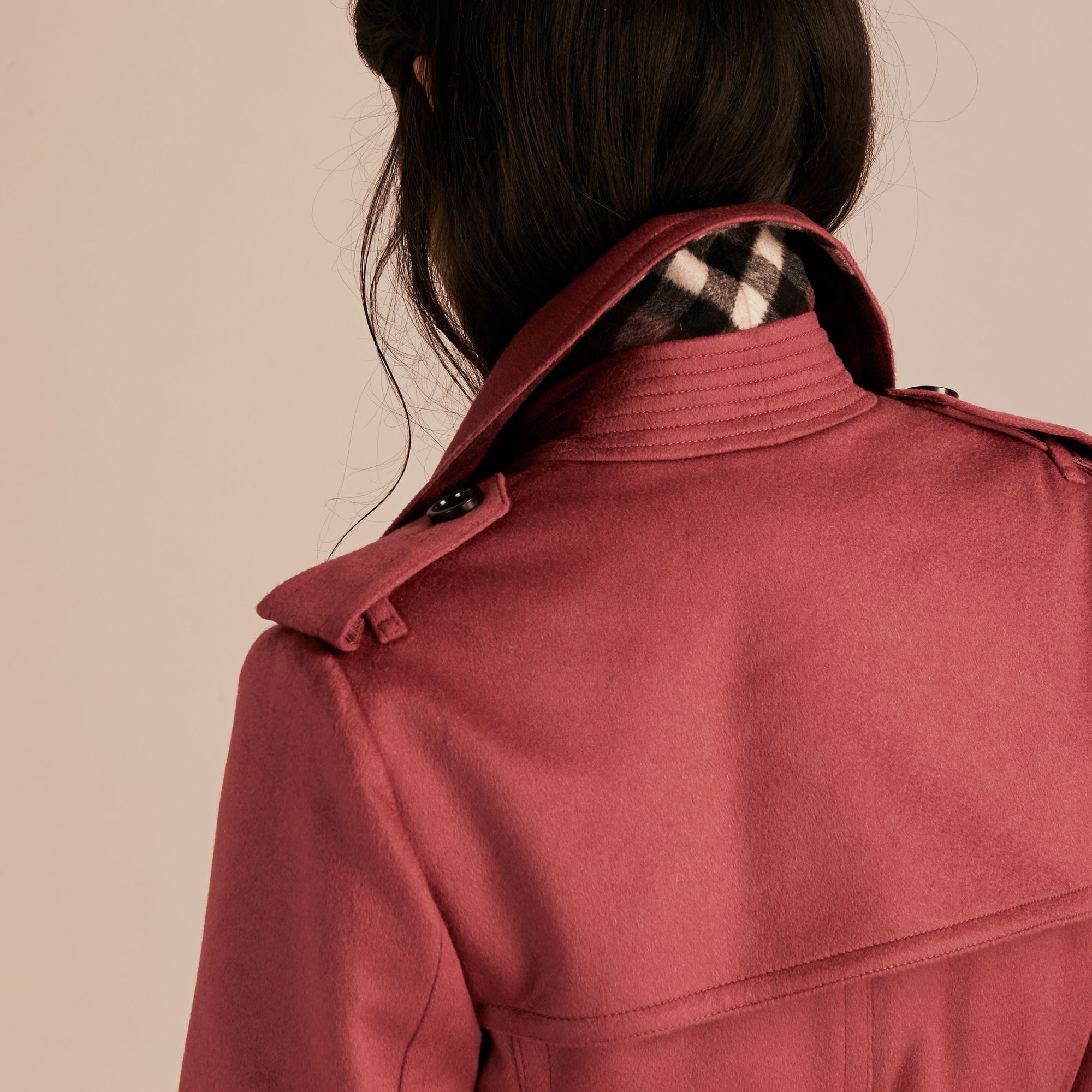 Trench-coat portefeuille en cachemire - Dusty Peony Rose