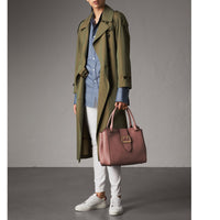 Sac tote The Buckle moyen en cuir grainé - Dusty Pink