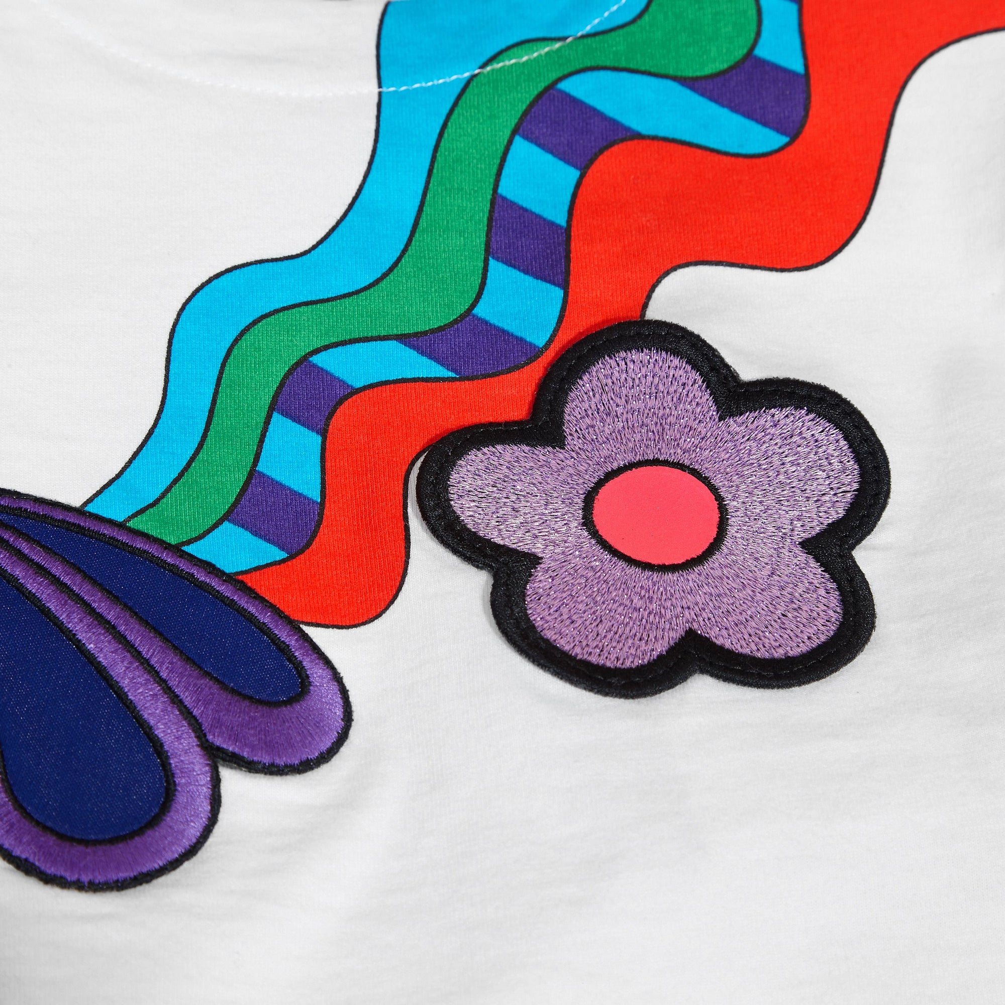 T-shirt en coton à imprimé graphique et appliqués - White