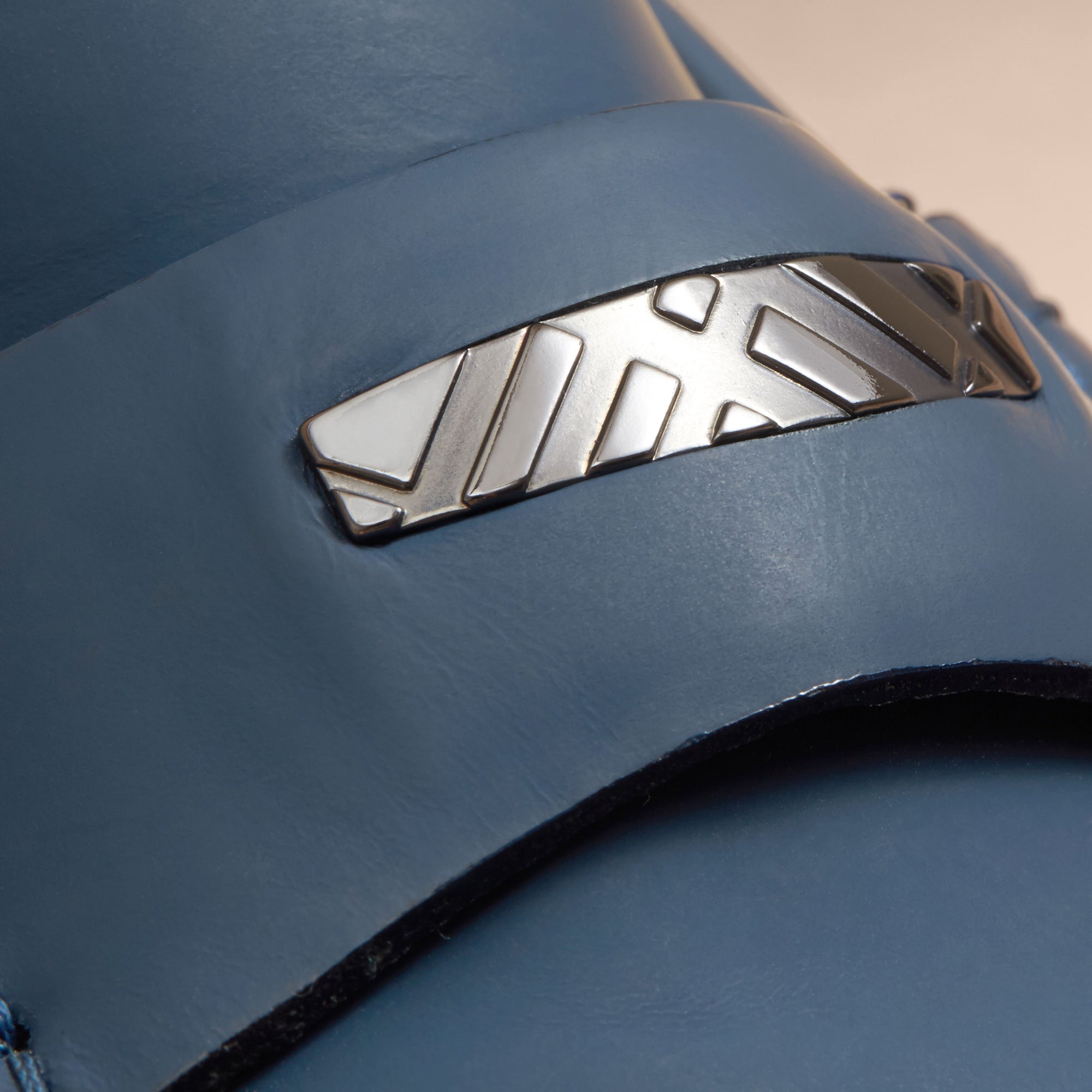 Mocassins en cuir à motif check gravé - Dark Mineral Blue