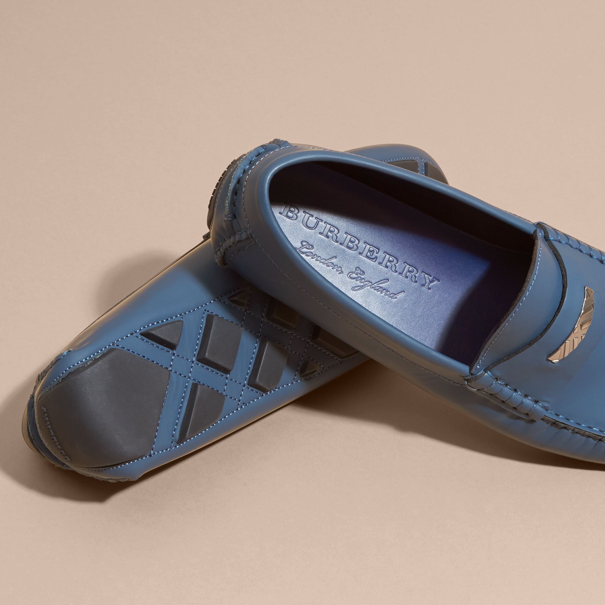 Mocassins en cuir à motif check gravé - Dark Mineral Blue