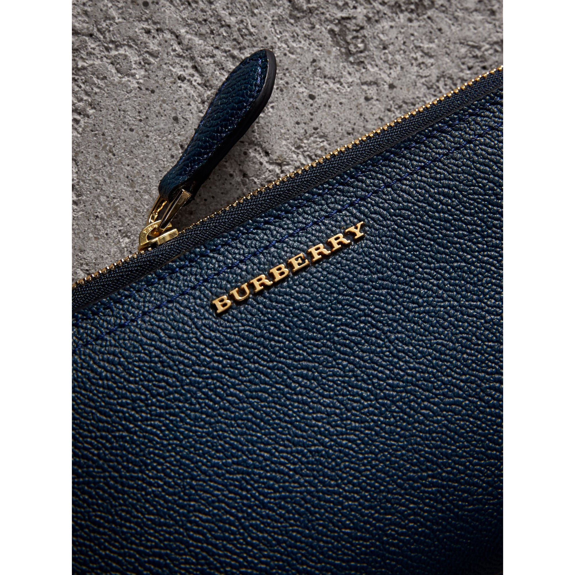 Portefeuille zippé en cuir grainé - Blue Carbon