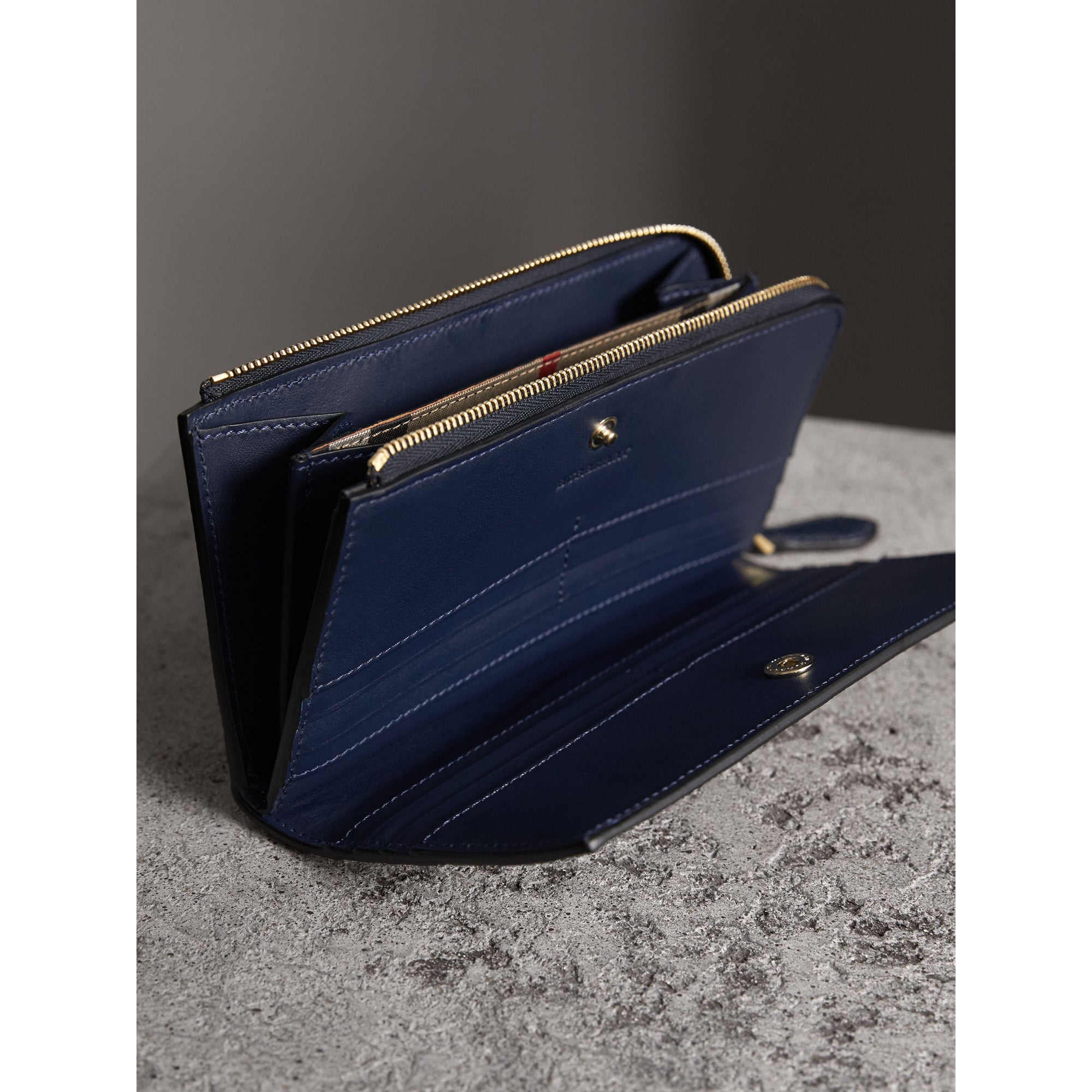 Portefeuille zippé en cuir grainé - Blue Carbon