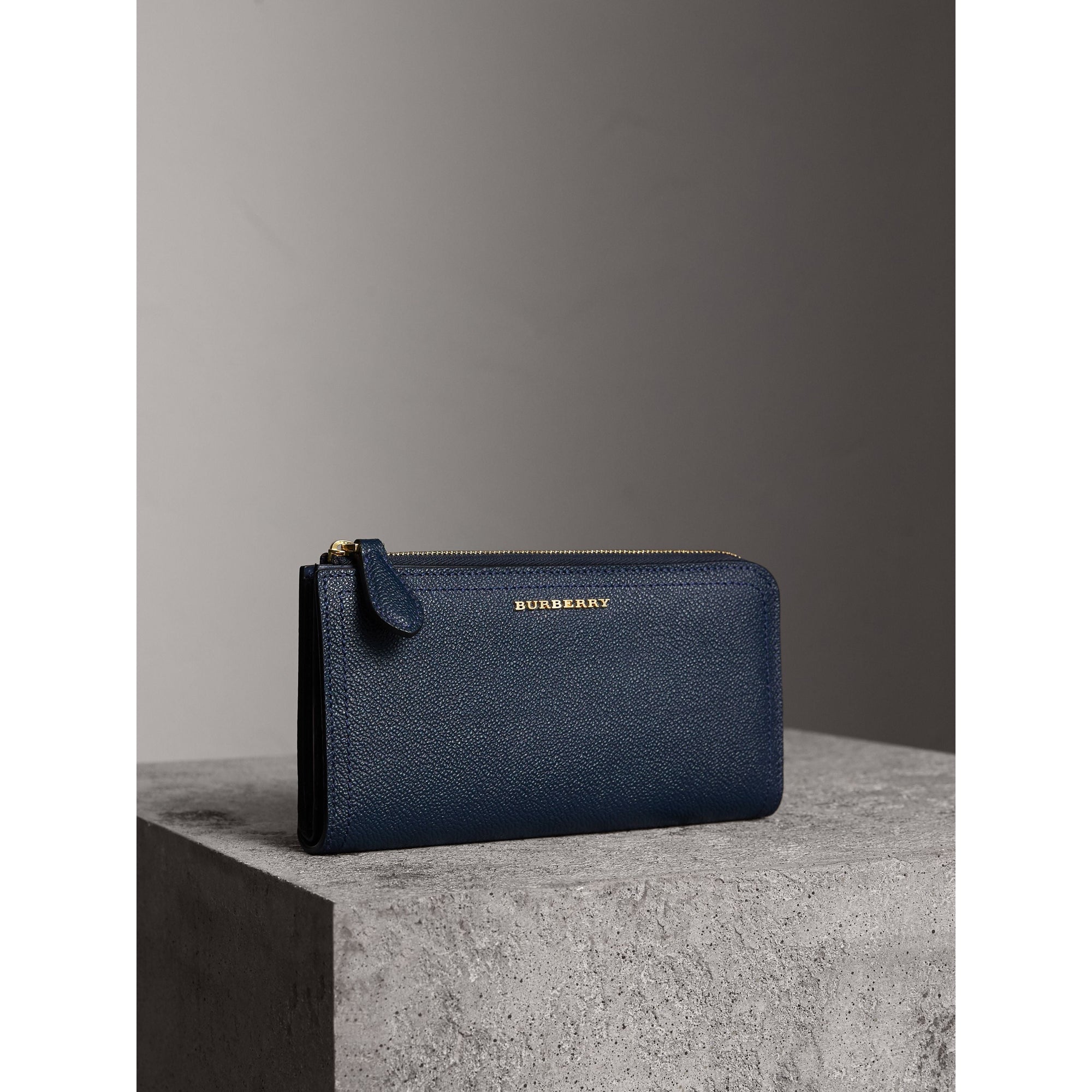 Portefeuille zippé en cuir grainé - Blue Carbon