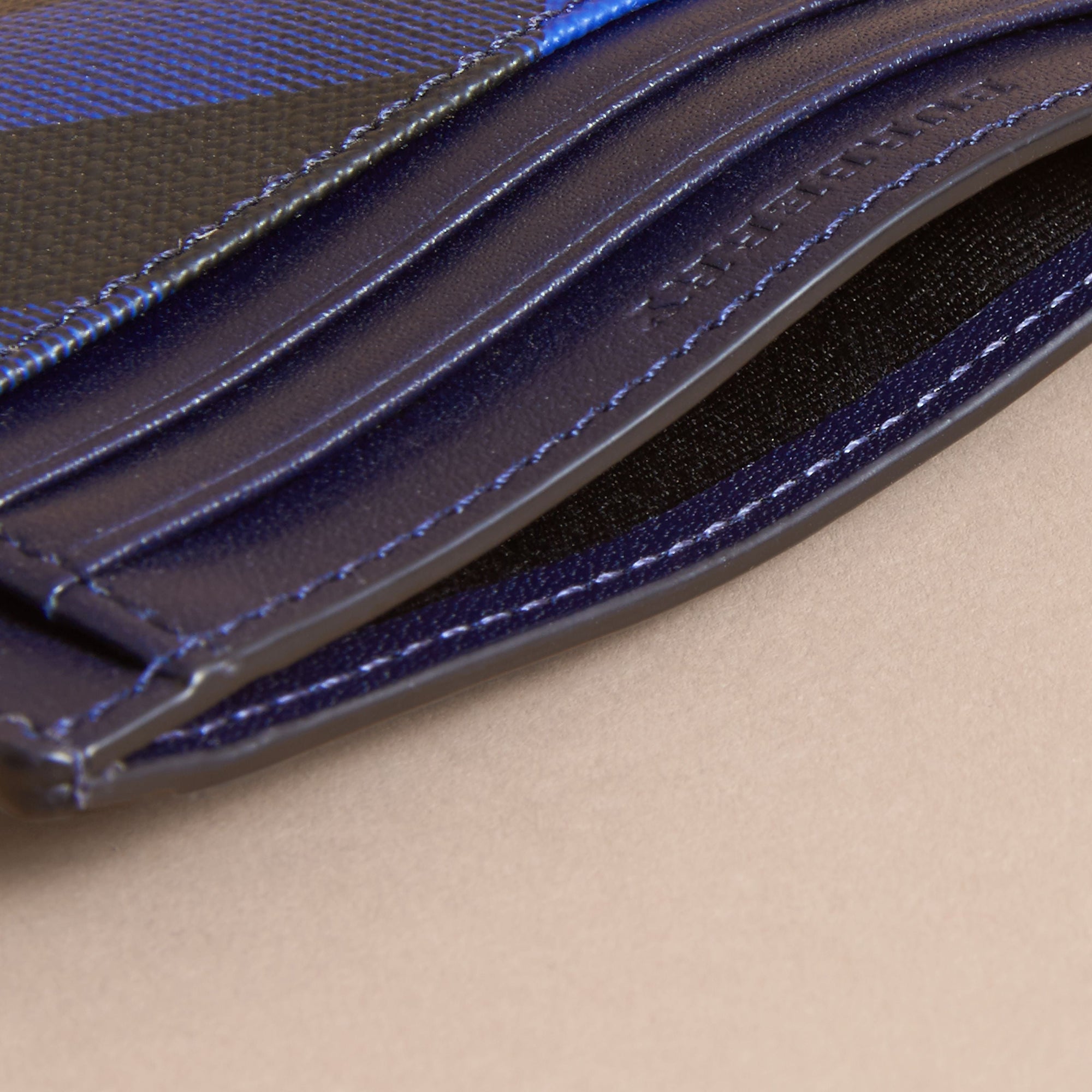 Porte-cartes à motif London check - Bright Lapis