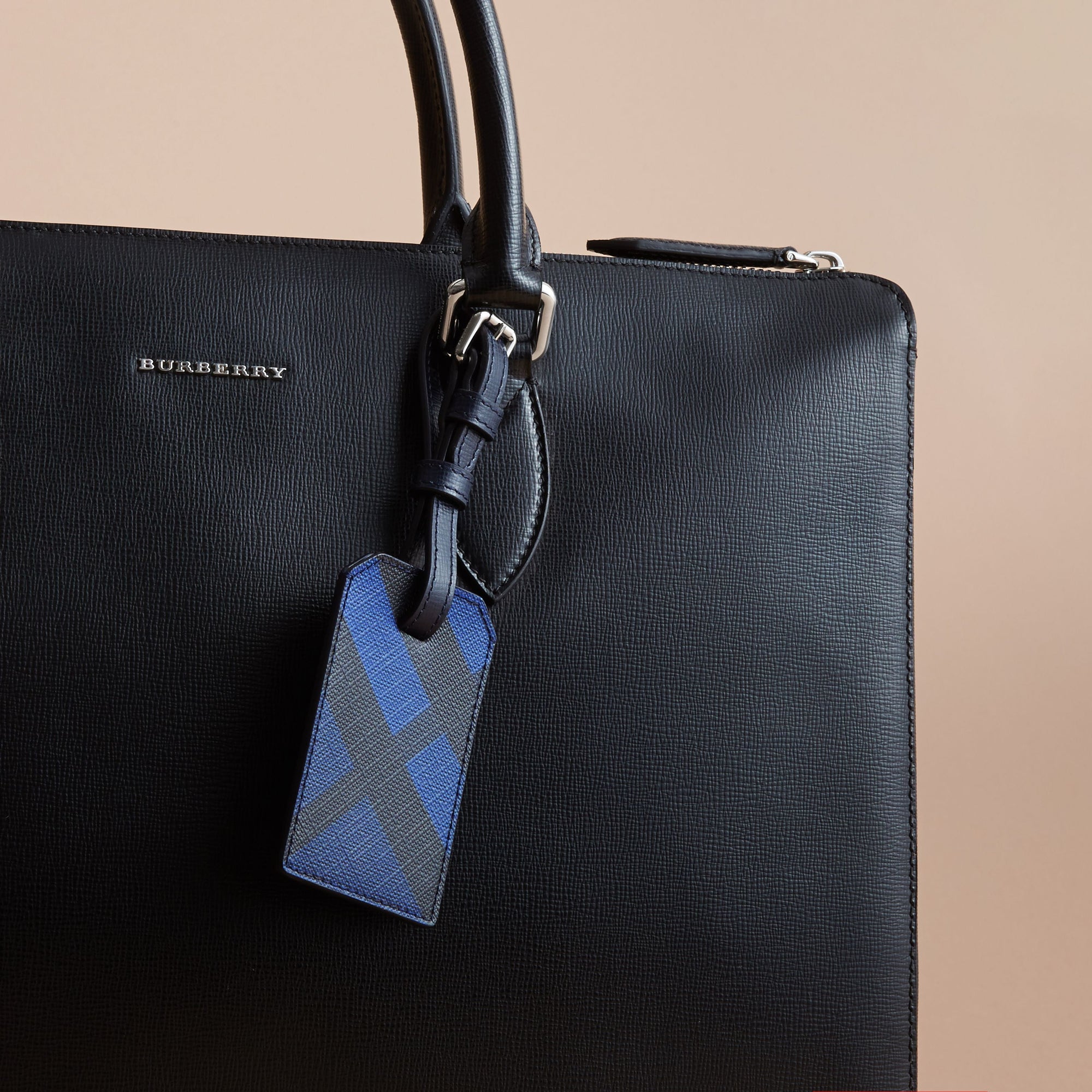 Porte-étiquette à motif London check - Bright Lapis