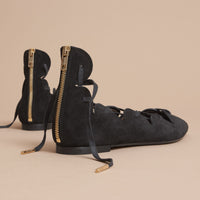 Ballerines à lacets en cuir velours festonné - Black