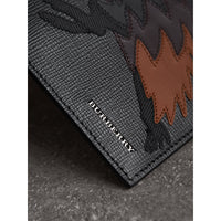 Portefeuille à rabat en cuir à motif Bestiaire - Black