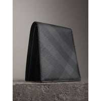 Portefeuille à rabat multidevise à motif London check - Charcoal & Black