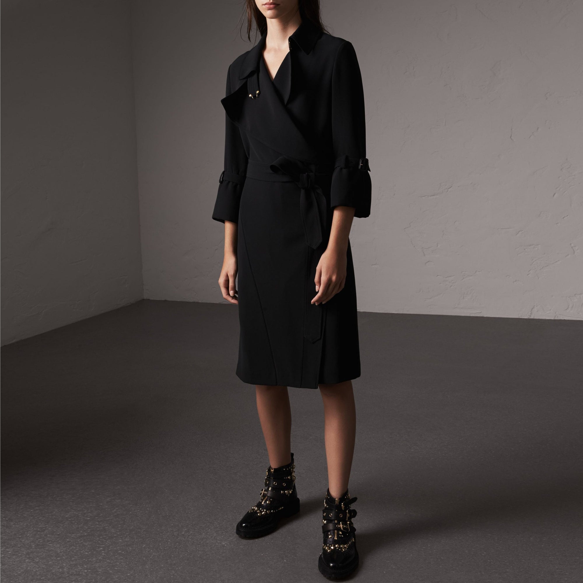 Robe trench portefeuille en georgette de soie - Black