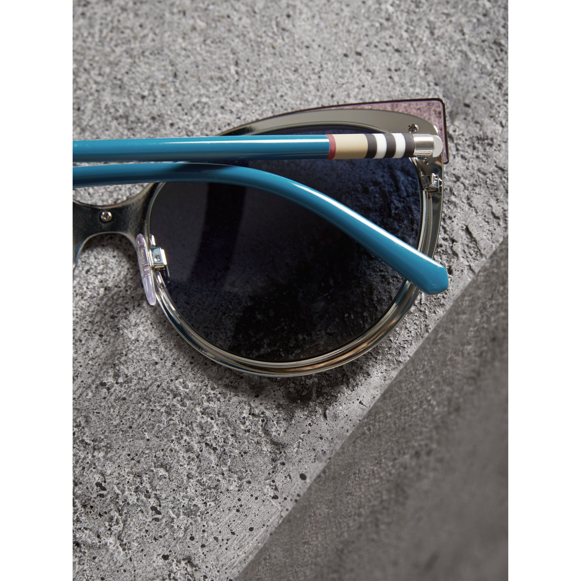 Lunettes de soleil à monture œil-de-chat - Violet Blue