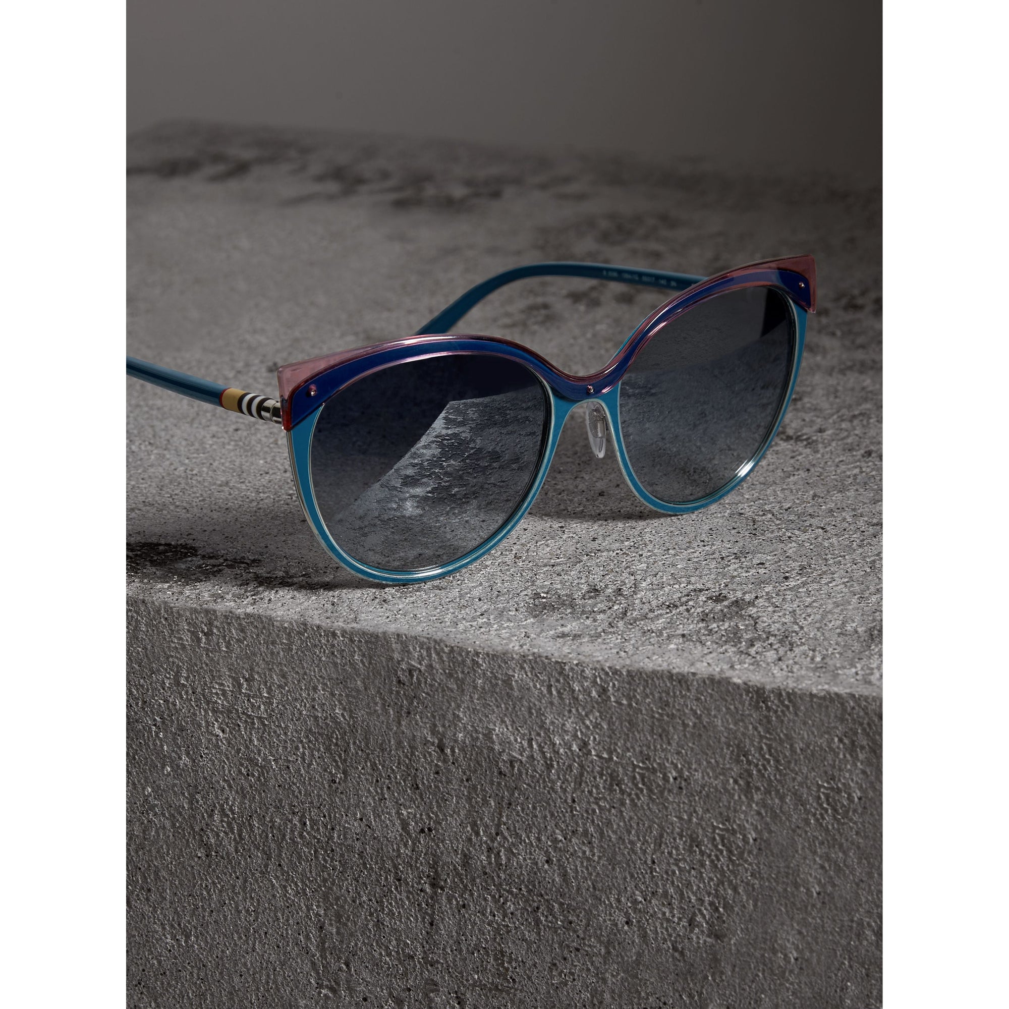 Lunettes de soleil à monture œil-de-chat - Violet Blue