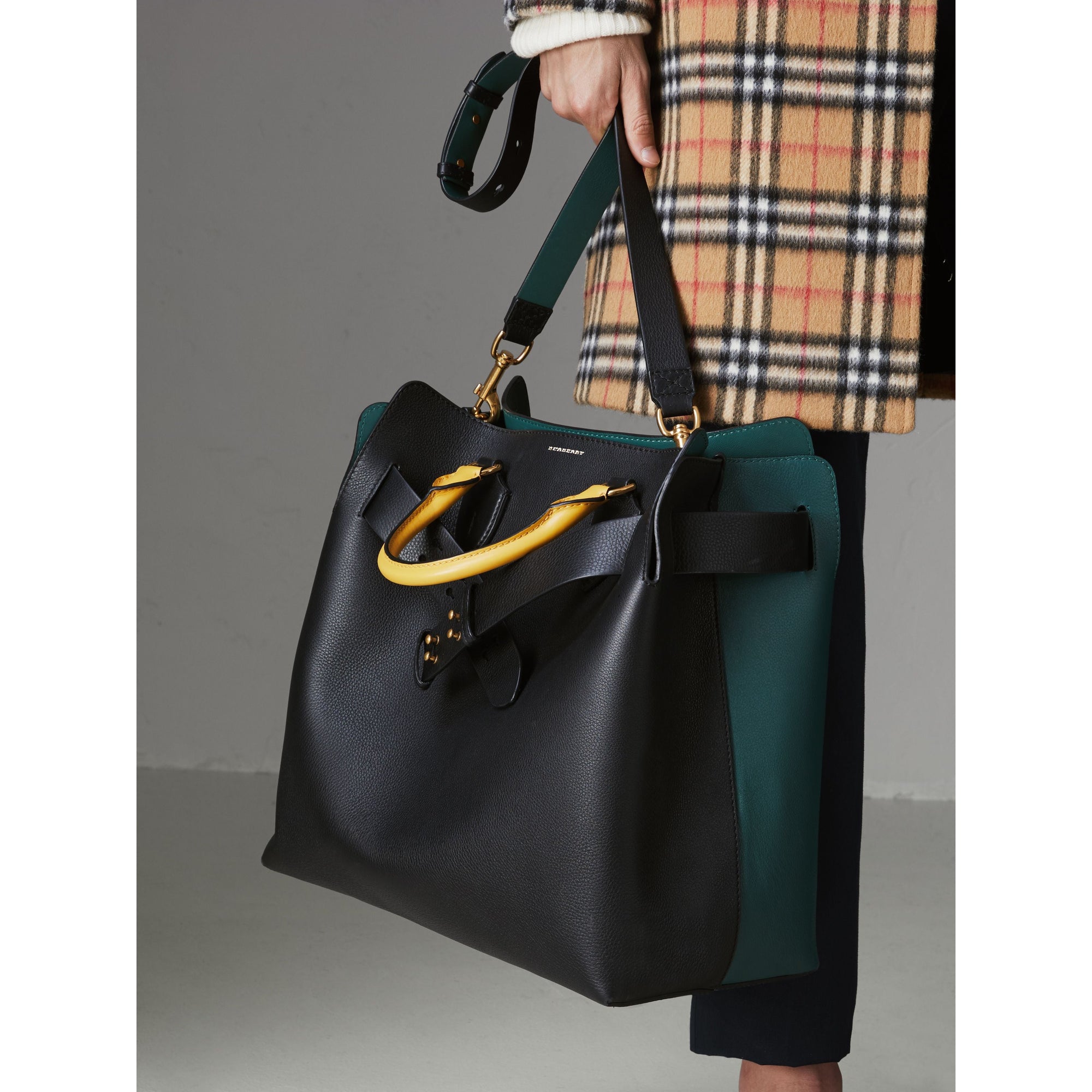 Grand sac The Belt en cuir tricolore - Black & Sea Green