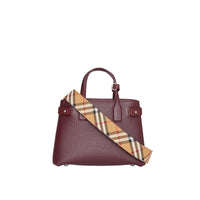 Petit sac The Banner en cuir à à motif Vintage check - Mahogany Red